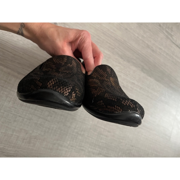 Dansko Olivia bronze snake leather loafers size 7 - Picture 6 of 11